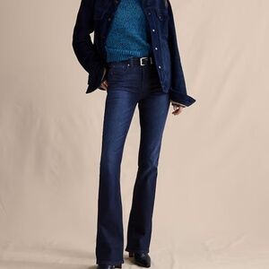 Banana Republic Mid-Rise Flare Jean - NWT